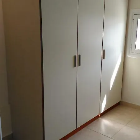 בית נופש Beach Front 2